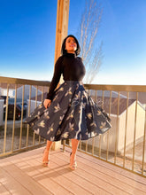 Cargar imagen en el visor de la galería, Be that woman skirt GALAXY/ALGEBRA Skirts Bloombellamoda