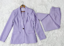 Load image into Gallery viewer, CEO executive women suit SMALL/LARGE Bloombellamoda 