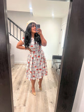 Load image into Gallery viewer, Cynthia Carnation scuare print SMALL/LARGE Dresses Bloombellamoda