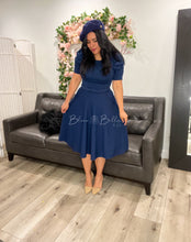 Load image into Gallery viewer, Textured midi dress SMALL Bloombellamoda