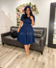 Load image into Gallery viewer, Textured midi dress SMALL Bloombellamoda