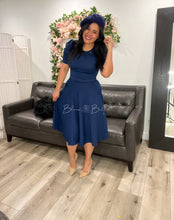 Load image into Gallery viewer, Textured midi dress SMALL Bloombellamoda