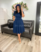 Load image into Gallery viewer, Textured midi dress SMALL Bloombellamoda