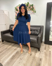 Load image into Gallery viewer, Textured midi dress SMALL Bloombellamoda