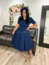 Load image into Gallery viewer, Textured midi dress SMALL Bloombellamoda