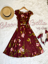 Load image into Gallery viewer, The Cynthia EXCLUSIVE Dresses Bloombellamoda