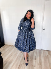 Load image into Gallery viewer, Audrey Stars MED/LARGE Bloombellamoda 