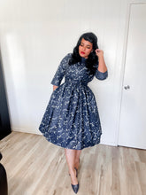 Load image into Gallery viewer, Audrey Stars MED/LARGE Bloombellamoda 