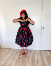 Load image into Gallery viewer, Audrey Valentines Bloombellamoda 