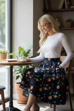 Load image into Gallery viewer, Be that woman skirt (3 DIFFERENT PRINTS AVAILABLE) Skirts Bloombellamoda 