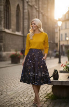 Load image into Gallery viewer, Be that woman skirt (3 DIFFERENT PRINTS AVAILABLE) Skirts Bloombellamoda 