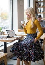Load image into Gallery viewer, Be that woman skirt (3 DIFFERENT PRINTS AVAILABLE) Skirts Bloombellamoda 