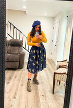 Load image into Gallery viewer, Be that woman skirt (3 DIFFERENT PRINTS AVAILABLE) Skirts Bloombellamoda 