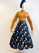 Load image into Gallery viewer, Be that woman skirt PLANETS Bloombellamoda 