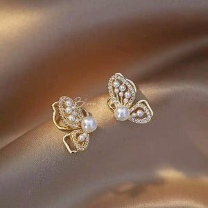 Butterfly pearl earring Bloombellamoda 