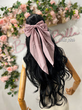 Cargar imagen en el visor de la galería, Coquette hair bow clip (27 colors) Bloombellamoda 