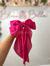 Cargar imagen en el visor de la galería, Coquette hair bow clip (27 colors) Bloombellamoda 