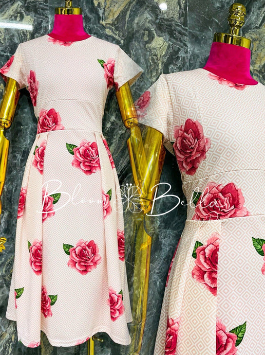 Cynthia Big Rose print Bloombellamoda 