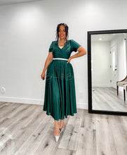 Load image into Gallery viewer, Dainty midi dress Bloombellamoda 