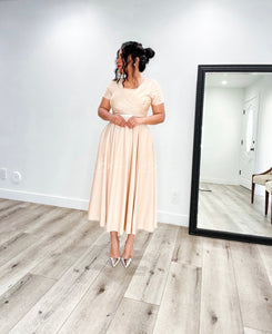 Dainty midi dress Bloombellamoda 
