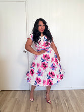 Load image into Gallery viewer, Darling white spring floral Dresses Bloombellamoda 