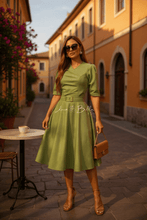 Cargar imagen en el visor de la galería, Dashing midi SMALL TO LARGE Bloombellamoda 