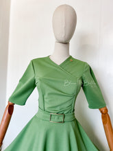 Load image into Gallery viewer, Dashing midi SMALL TO LARGE (light green) Bloombellamoda 