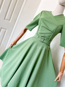 Dashing midi SMALL TO LARGE (light green) Bloombellamoda 