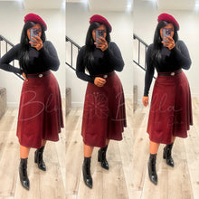 Load image into Gallery viewer, Faux leather midi BLACK/BURGUNDY Bloombellamoda 