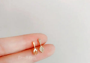 Fork and spoon tiny earrings Bloombellamoda 