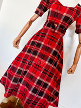 Load image into Gallery viewer, Red plaid midi SMALL TO LARGE Bloombellamoda 