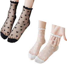Cargar imagen en el visor de la galería, Sheer Ankle Heart Socks Bloombellamoda 