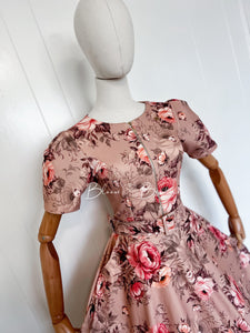 Textured front zipper midi Bloombellamoda 