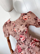Cargar imagen en el visor de la galería, Textured front zipper midi Bloombellamoda 