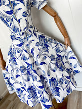 Cargar imagen en el visor de la galería, Textured front zipper midi Bloombellamoda 