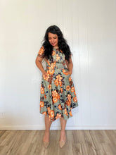 Load image into Gallery viewer, Textured front zipper midi GREEN OLIVE SMALL TO LARGE Bloombellamoda 