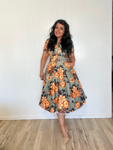 Load image into Gallery viewer, Textured front zipper midi GREEN OLIVE SMALL TO LARGE Bloombellamoda 