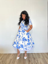 Load image into Gallery viewer, Textured front zipper midi MEDIUM Bloombellamoda 
