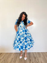 Load image into Gallery viewer, Textured front zipper midi MEDIUM/LARGE Bloombellamoda 