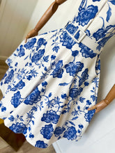 Cargar imagen en el visor de la galería, Textured front zipper midi SMALL/MEDIUM Bloombellamoda 