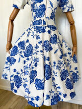 Cargar imagen en el visor de la galería, Textured front zipper midi SMALL/MEDIUM Bloombellamoda 