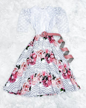 Cargar imagen en el visor de la galería, The Blooming Soul SM/MED Dresses Bloombellamoda 