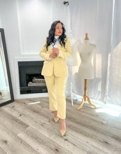 Load image into Gallery viewer, Blazer high waisted set SMALL/ARGE Bloombellamoda 