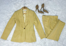 Load image into Gallery viewer, Blazer high waisted set SMALL/LARGE Bloombellamoda 