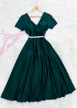 Load image into Gallery viewer, Dainty midi dress Bloombellamoda 