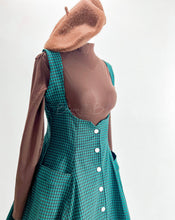 Cargar imagen en el visor de la galería, Jumper skirt emerald Bloombellamoda 