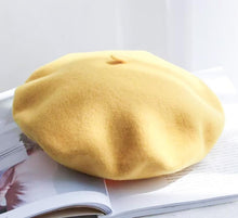 Load image into Gallery viewer, Le amore beret PRE ORDER Accessories Bloombellamoda Yellow 