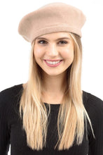 Cargar imagen en el visor de la galería, Le amore beret RED/BLACK/HOT PINK Accessories Bloombellamoda 