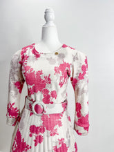 Load image into Gallery viewer, Pleated Blossom Beige SMALL/MEDIUM Bloombellamoda 