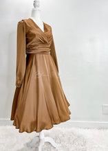 Load image into Gallery viewer, Satin V neck midi Dresses Bloombellamoda 